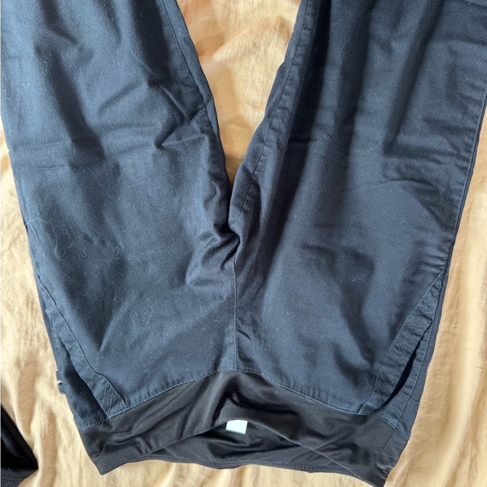 Vera Bradley Black Scrub bottoms